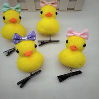 Cadeau de Noël : Pince à cheveux canard kawaii, jouet canard dansant, pince à cheveux en velours, canard jaune pour enfants et filles