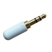 Câble AUX Stéréo Double Canal 3,5 mm en Laiton avec Conception à Trois Sections et Clip Stéréo – Plusieurs Couleurs Disponibles