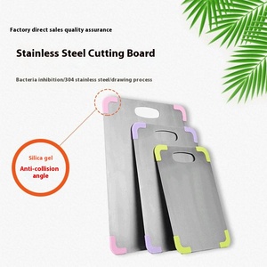 <span class=keywords><strong>Tagliere</strong></span> creativo per la casa <span class=keywords><strong>in</strong></span> <span class=keywords><strong>acciaio</strong></span> inox con angolo <span class=keywords><strong>in</strong></span> Silicone addensato <span class=keywords><strong>in</strong></span> plastica per carne e frutta - Product Image 2