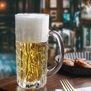 Vente en gros de mugs à bière ronds personnalisés Proins pour l'eau, le vin et la restauration, verres à motif martelé - Product Image 4