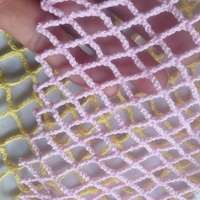 100% katoenen diamantmesh stof voor fruit- en groentetassen. Gebreide katoenen netstof geschikt voor boodschappentassen.