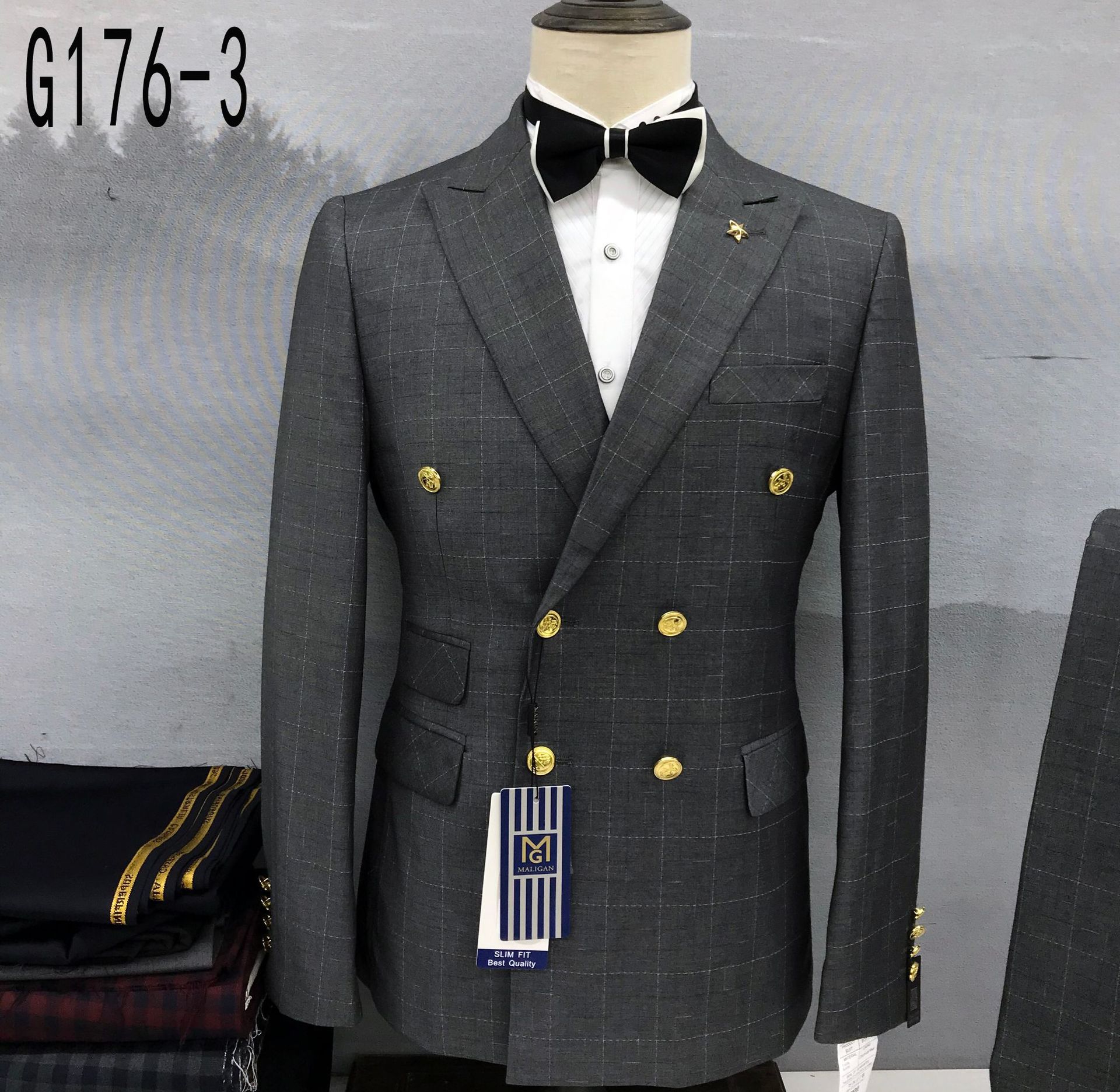 3 top grigio scuro + pantaloni