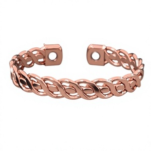 Pulsera Magnética de Cobre Trenzado de Lujo, Brazalete Abierto Ajustable, Joyería de Moda Hecha a Mano - Product Image 1