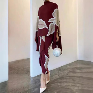 Nuovo Set Due Pezzi alla <span class=keywords><strong>Moda</strong></span> con Abito Lungo Stampato a Maniche Lunghe e Gonna Svasata per Donna Sehe Fashion - Product Image 3