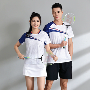 Nouveaux ensembles d'uniformes de badminton haut de gamme 2025, impression personnalisée, séchage rapide, hommes et femmes, chemises de sport athlétiques élégantes pour le badminton - Product Image 2