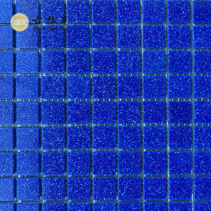 Carreaux de mosaïque en verre bleu moderne 300x300mm, surface réfléchissante pour zones <span class=keywords><strong>humides</strong></span> et murs décoratifs - Product Image 4