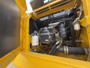 Excavatrice KOMATSU PC240LC de 25 tonnes, hydraulique, sur chenilles, équipement de construction d'occasion avec godet de terrassement - Product Image 5