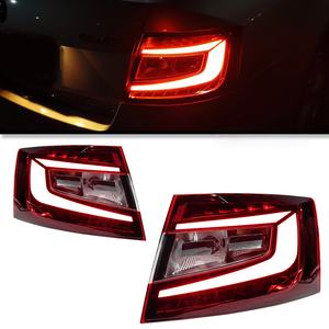 Nuovo Gruppo Luci Posteriori a LED 12V per Skoda <span class=keywords><strong>Octavia</strong></span> Rossa 2016-2019, Stile RS Modificato, <span class=keywords><strong>Plug</strong></span> and Play - Product Image 2