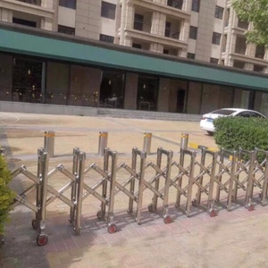 户外和庭院用便携式不锈钢手动伸缩式交通屏障可折叠安全路障围栏 - Product Image 6