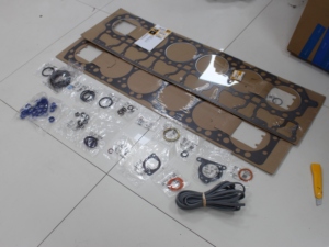 Komatsu Reparatieset Revisie Pakking Voering <span class=keywords><strong>Kit</strong></span> 707-99-25710 707-99-57330 707-99-66360 707-99-67680 707-99-46130 707-98-48610 - Product Image 2