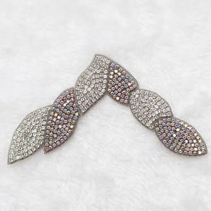 Venta al por mayor cristal pedrería pegamento zapato accesorios sandalia <span class=keywords><strong>chanclas</strong></span> decoraciones - Product Image 3