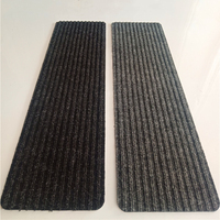 Tapis d'escalier en polyester antidérapant de style européen Bandes d'escalier modernes en bois pour enfants Tapis de marche lavable pour le salon