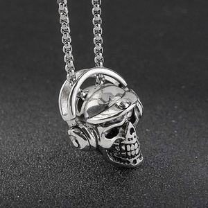 Pendentif Crâne Punk Cool en Acier Inoxydable Étanche et Inaltérable, Bijou Tendance pour Homme - Product Image 3
