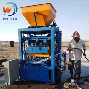 Máy khối bê tông QT4-24 bán tự động rất phù hợp cho các nhà máy nhỏ với máy làm gạch rắn rỗng - Product Image 3