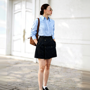 CV745 Jupe courte en jean à taille haute boutonnée sur le devant pour femme, fabrication OEM, jupe d'été - Product Image 1