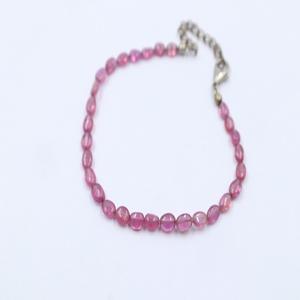 สร้อยข้อมือลูกปัดทับทิมแดงธรรมชาติคุณภาพ AAA+ รูปทรงอัญมณีเคลือบเงิน งานคริสเตียน คุณภาพเยี่ยม สำหรับทำเครื่องประดับเลียนแบบ - Product Image 3