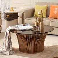 Table à thé et café moderne avec cadre en acier inoxydable et plateau en verre trempé pour maison et hôtel Meubles de salon élégants