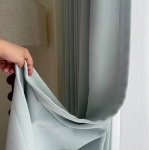 Tende Oscuranti Bifacciali di Design in Stile Moderno, 100% Poliestere, per Tutte le Stagioni, Bloccano la Luce, per Camera da Letto - Product Image 1