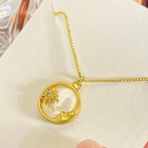 Bijoux célestes, pendentif soleil et lune, plaqué or 18 carats, collier vintage en nacre pour femme - Product Image 4