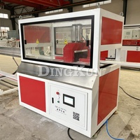 Ligne de production entièrement automatique de fenêtres/portes/clôtures/bandes en plastique, ligne de production de profilés PVC à haut rendement