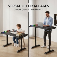 Bureau debout électrique moderne en aluminium AOR pour le gaming et le bureau, avec synchronisation RGB, support intégré pour clavier et souris USB, support pour casque, extensible