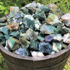 Vente en gros d'agate mousse naturelle brute, cristal brut d'agate herbe d'eau pour la décoration intérieure et la fabrication de bijoux - Product Image 4