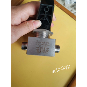 วาล์วบอล SWAGELOK SS-45S8 รุ่น 40 ซีรีส์ 2500 แบบต่อท่อ T-TR มือสอง - Product Image 4