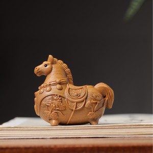 Caballo Tallado <span class=keywords><strong>de</strong></span> la Suerte, Estilo Nacional, Adorno para Mesa <span class=keywords><strong>de</strong></span> Té y Colgante para Árbol <span class=keywords><strong>de</strong></span> Navidad - Product Image 1
