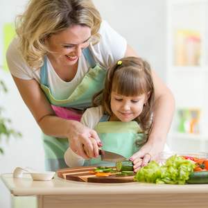 <span class=keywords><strong>Planche</strong></span> à découper en bois d'acacia <span class=keywords><strong>personnalisée</strong></span> et saine avec poignée pour vin, fromage, pizza, petit déjeuner, apéritif-pour l'industrie Vente en gros - Product Image 6