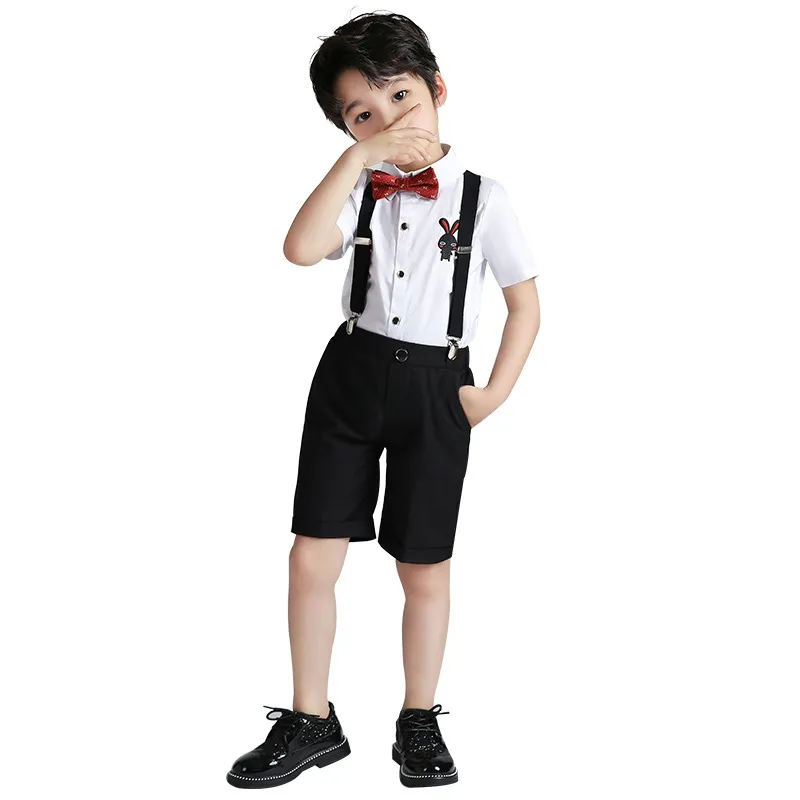 2024 penyiangan Set pakaian Gaun anak laki-laki baru hari anak-anak kostum pertunjukan Piano paduan suara baju anak-anak Bib celana pendek pakaian dasi kupu-kupu