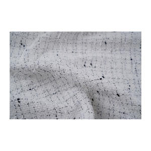 ผ้าทวีดแฟนซีคุณภาพพรีเมียม ผลิตในเกาหลี พร้อมเทปสีขาวและลายปมแบบทอแฟนซี รับผลิตแบบ OEM และ ODM ผ้าทอสั่งทำพิเศษ - Product Image 4