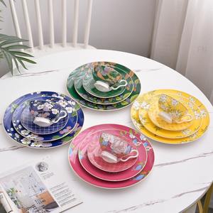 Service de table 4 pièces en porcelaine fine avec bols, assiettes, tasses et soucoupes – Motif porte-bonheur et joyeux pour usage familial et cadeaux d'affaires - Product Image 1