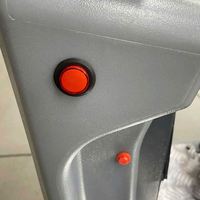 Vente directe usine : Autolaveuse autoportée pour sols en ciment d'entrepôt, autonomie 3-4h