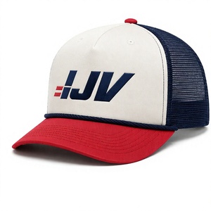 Casquette Trucker Structurée à 5 Panneaux Personnalisée en Gros, Profil Moyen, Pré-courbée, en Maille Crème et Bleu Marine avec Visière Rouge - Product Image 1