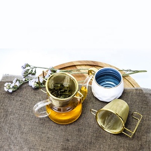 Titan mạ vàng thép không gỉ trà lọc lưới Mini bóng trà Infuser với hai xử lý trà tre Maker Mug nồi du lịch đặt - Product Image 3