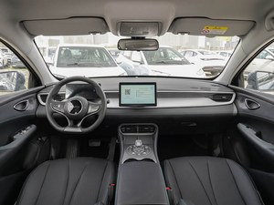 Modèles les plus vendus en Asie centrale 2025 – BYD Seal 05 DM-i Hybride Rechargeable Berline 4 portes 5 places, autonomie 55 km, voitures de luxe à prix abordable - Product Image 4