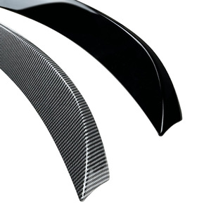สปอยเลอร์หลัง BMW ซีรีส์ 3 F30 สีดำเงา ลายคาร์บอนไฟเบอร์ ทรง Ducktail สำหรับฝากระโปรงท้าย ปี 2013-2019 - Product Image 5