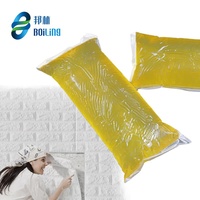 Adhésif thermofusible en caoutchouc synthétique fiable et équilibré pour la ligne de revêtement d'autocollants muraux en mousse XPE