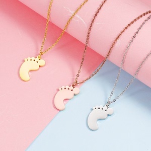 Collana pendente con piedini in acciaio inossidabile di alta qualità non affilata e non allergica adatta ai bambini - Product Image 6