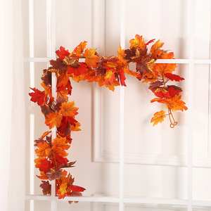 Guirlande artificielle d'érable de 175 cm de haut, feuilles ultra-réalistes, décoration intérieure de Thanksgiving, guirlande ronde, décoration d'automne pour la maison - Product Image 4