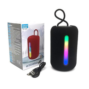 ลำโพงบลูทูธแ<span class=keywords><strong>บ</strong></span><span class=keywords><strong>บ</strong></span>พกพา BS03รองรับการ์ด TF และแท่ง USB ไมค์ในตัวไฟ RGB แสงสเต<span class=keywords><strong>อริ</strong></span>โอไร้สายซั<span class=keywords><strong>บ</strong></span>วูฟเฟอร์เ<span class=keywords><strong>สี</strong></span>ยงพร้อมวิทยุ FM - Product Image 4