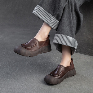 รองเท้าผ้าใบทรงสูงน่ารักและมีสไตล์ ขนาดใหญ่พิเศษ ใช้งานได้หลากหลายสำหรับใส่ลำลอง สไตล์เรโทร แฟชั่นสำหรับผู้หญิง - Product Image 4