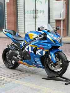 <span class=keywords><strong>Suzuki</strong></span> GSX1000 1000cc - Raffreddamento a Liquido, EFI, 4 Cilindri, Affidabilità e Prestazioni Sportive Brutali >180km/h - Product Image 4