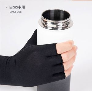 Gants de compression souples antidérapants en spandex infusés au cuivre pour le cyclisme et l'extérieur – Soulagement de l'arthrite rhumatoïde des doigts et des mains - Product Image 2