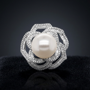 Broche Fleur Nœud en Argent Sterling 925 LAVINA, Micro-Incrustation de Zircons et Perles, Bijou de Mode pour Femmes, Idéale pour Fiançailles, Fêtes et Mariages - Product Image 3