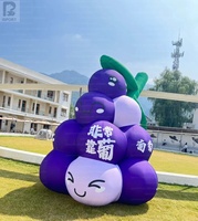Groupe de raisins gonflables géants réalistes à LED pour festivals culinaires, activation de marque, expositions, fêtes et promotion en magasin