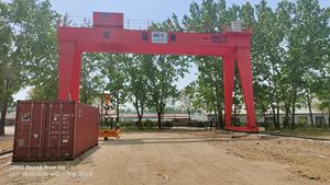 Grúa Pórtico de Alta Capacidad para Contenedores Ferroviarios de 60t con Componentes Centrales del Motor para el Manejo de Contenedores Ferroviarios - Product Image 6