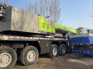 Camion grue Zoomlion d'occasion de qualité, 220 tonnes, avec système de transmission entièrement intact, pompe hydraulique efficace et opération de levage stable - Product Image 4