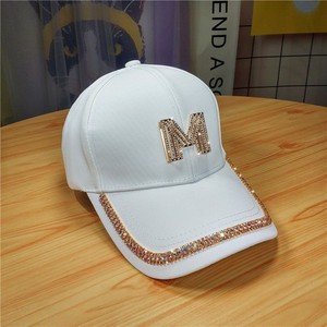 Casquette de baseball Hua Liyu réglable noire avec lettre M en strass, en coton, élégante pour le quotidien - Product Image 3