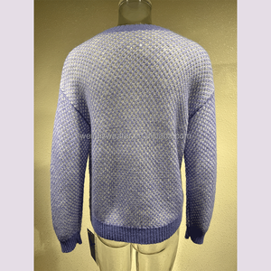 Suéter de piel de manga larga para mujer de punto grueso invierno cálido y acogedor con logotipo de marca frontal - Product Image 6